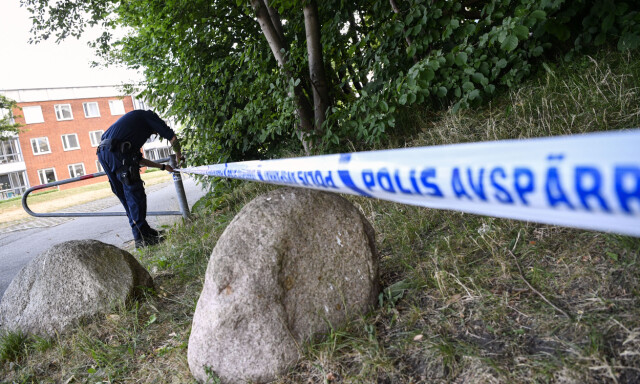 - Kvinne voldtatt av fem menn i Sverige
